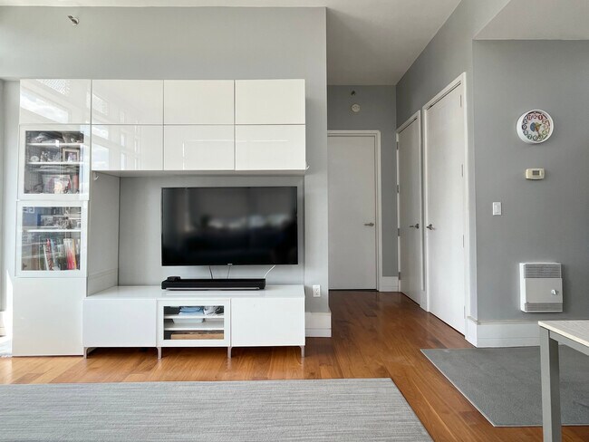 Living Room North - 1017 Jackson Ave