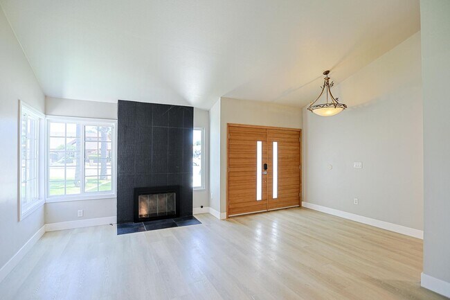 Foto del edificio - 9909 Merced River Ave