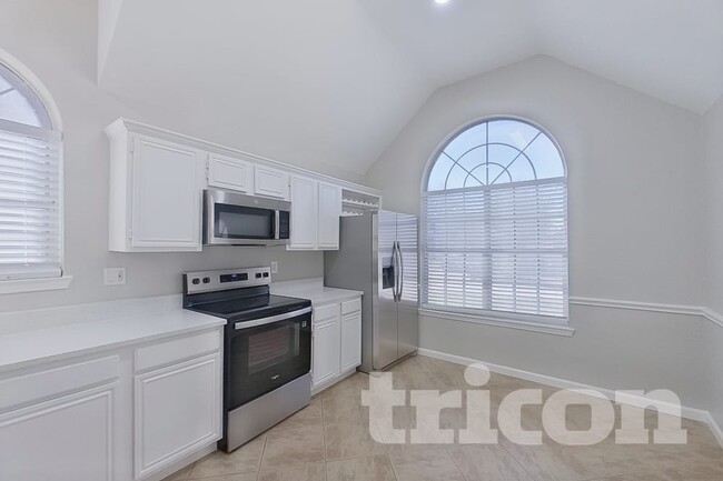 Building Photo - 10224 Long Rifle Dr