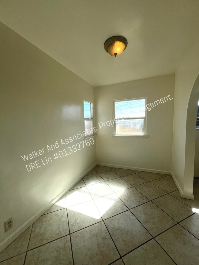 Foto del edificio - 554 Campodonico Ave