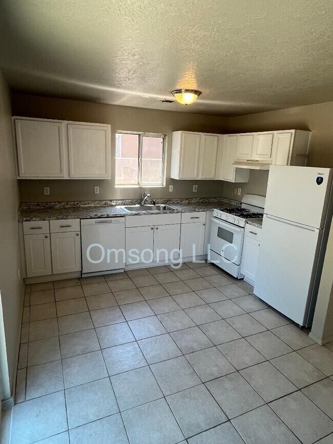 Foto del edificio - Charming Family Home in SW Albuquerque