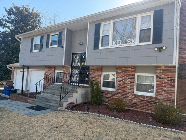 Photo - 121 Oregon Ave House