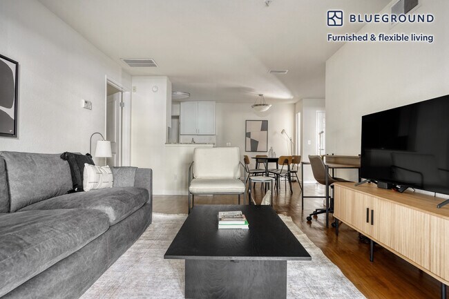 Foto del edificio - 1220 N Fair Oaks Ave