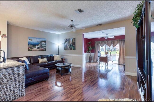 Foto del edificio - 9217 Boca Gardens Cir S