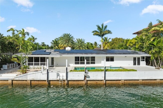 Building Photo - 1250 NE 87th St