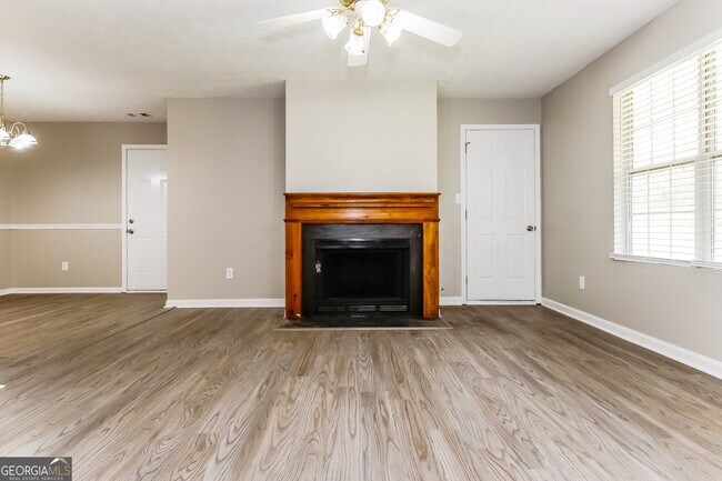 Foto del edificio - 1614 Laney Rd