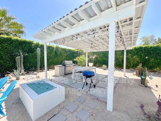 Foto del edificio - 2719 E Ventura Rd