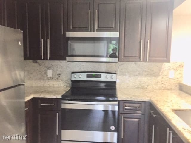 Foto del edificio - 201 Santa Clara Dr