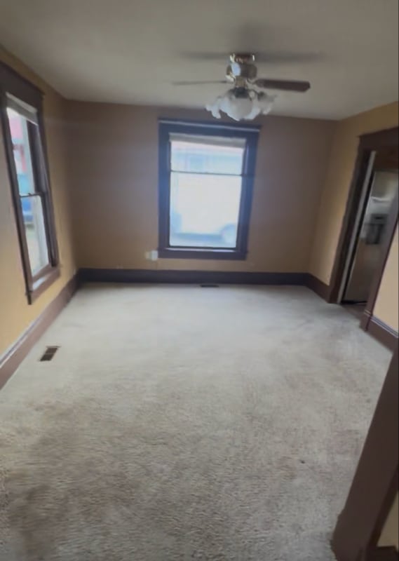 Foto del edificio - 916 N Sheridan Ave