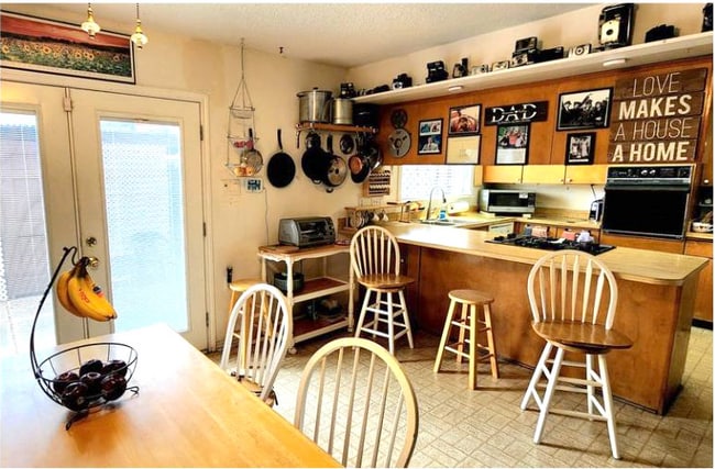 Building Photo - 10400 Hammerly Blvd