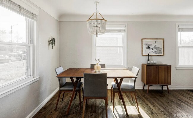 Foto del edificio - 3549 N Harrison St