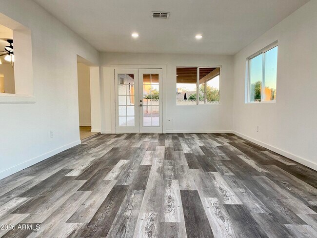 Foto del edificio - 2121 W Sequoia Dr