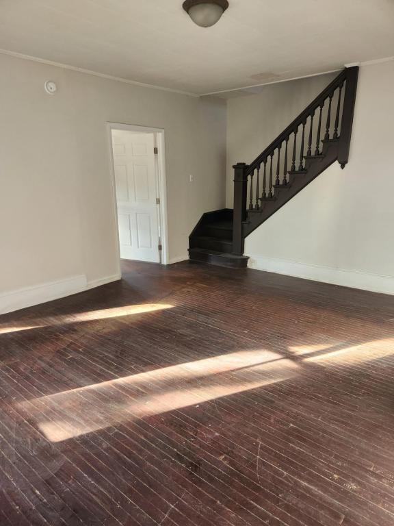 Building Photo - 814 Mulberry St