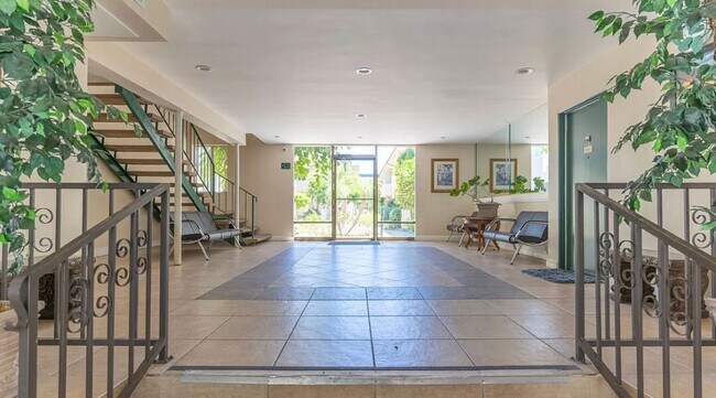 Foto del edificio - 131EDW RCLA HOA