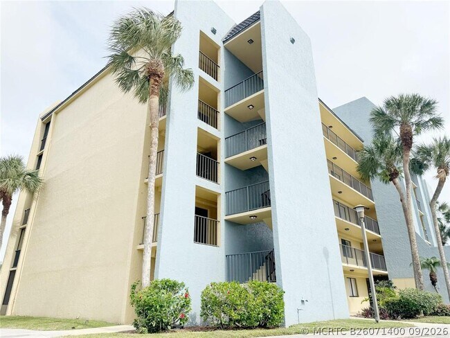 Foto del edificio - 2788 Tennis Club Dr