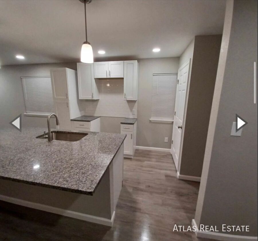 Foto principal - 6741 Dublin Loop W