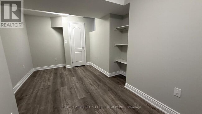 Building Photo - 24 Okanagan Dr