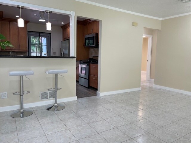 Foto del edificio - 939 SW 8th St