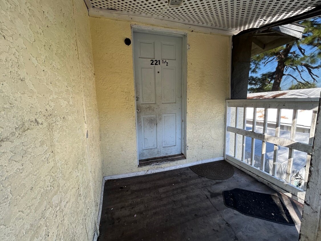 3/1 Downstairs unit in the heart of Bradenton - 3/1 Downstairs unit in the heart of Bradenton