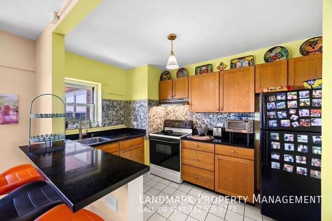 Building Photo - 4980 N Marine Dr
