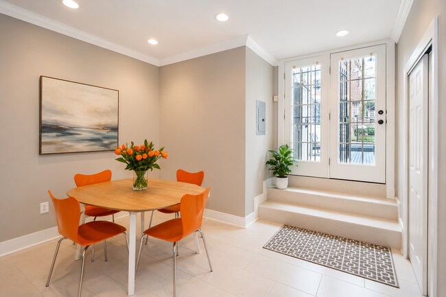 Foto del edificio - 1126 Columbia Rd NW