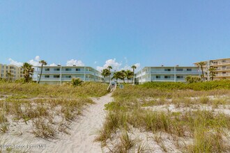 Building Photo - 4800 Ocean Beach Blvd