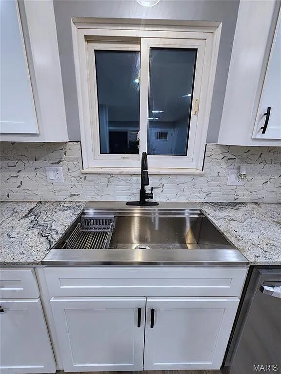 Foto del edificio - 4229 Rock Creek Rd