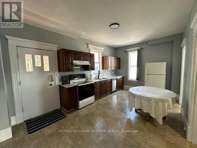 Building Photo - 293 Dalhousie St