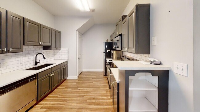 Foto del edificio - Madison Park Townhome
