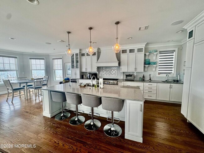 Foto del edificio - 79 Pershing Blvd