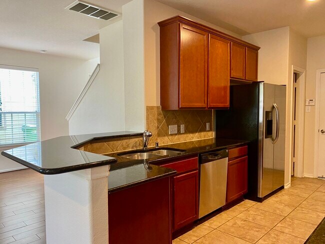 Foto del edificio - 6407 Densberry Ln