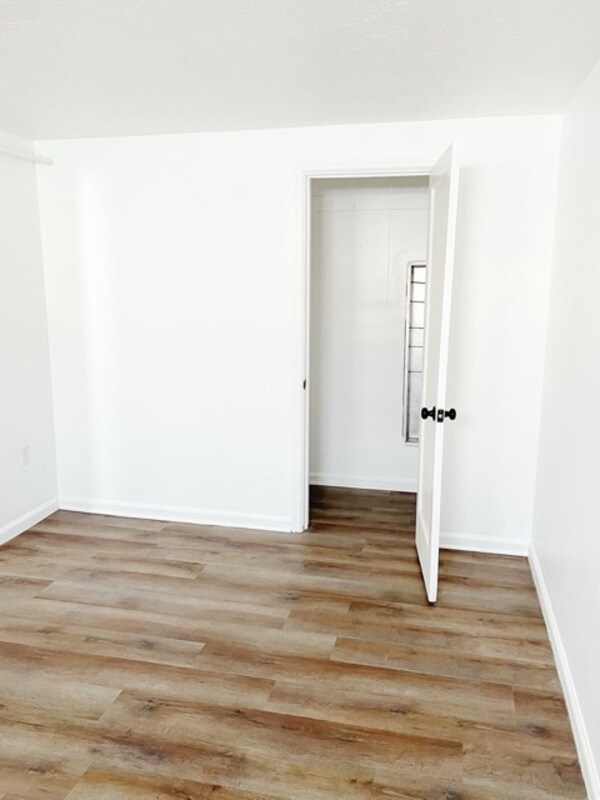 Foto del edificio - 566 Highland Dr
