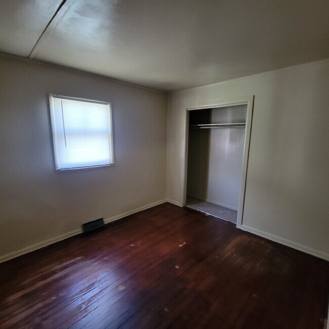 Foto del edificio - Westside 3BR/2BA House near Long's Donuts!