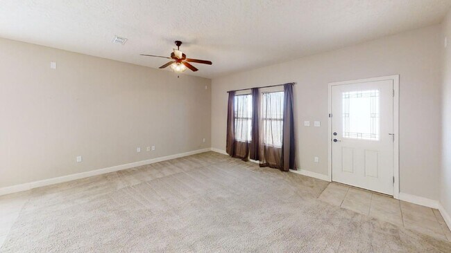 Foto del edificio - Your Ideal Home: 3 Large Bedrooms, 2 Bathr...