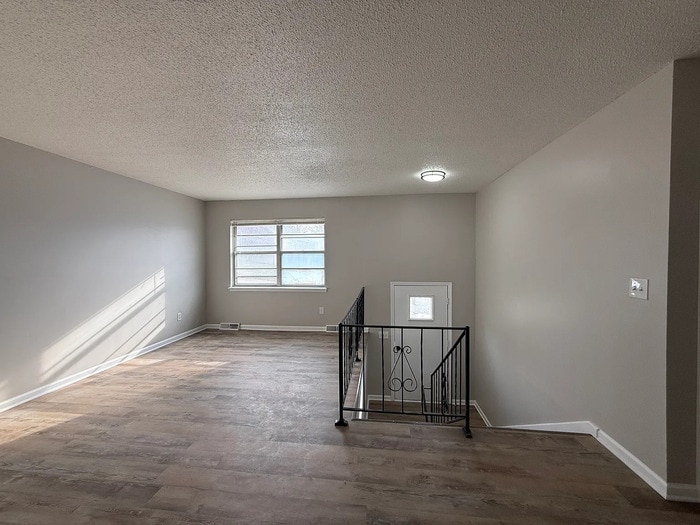 Building Photo - Duplex