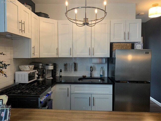 Foto del edificio - 21-29 Audrey Ave