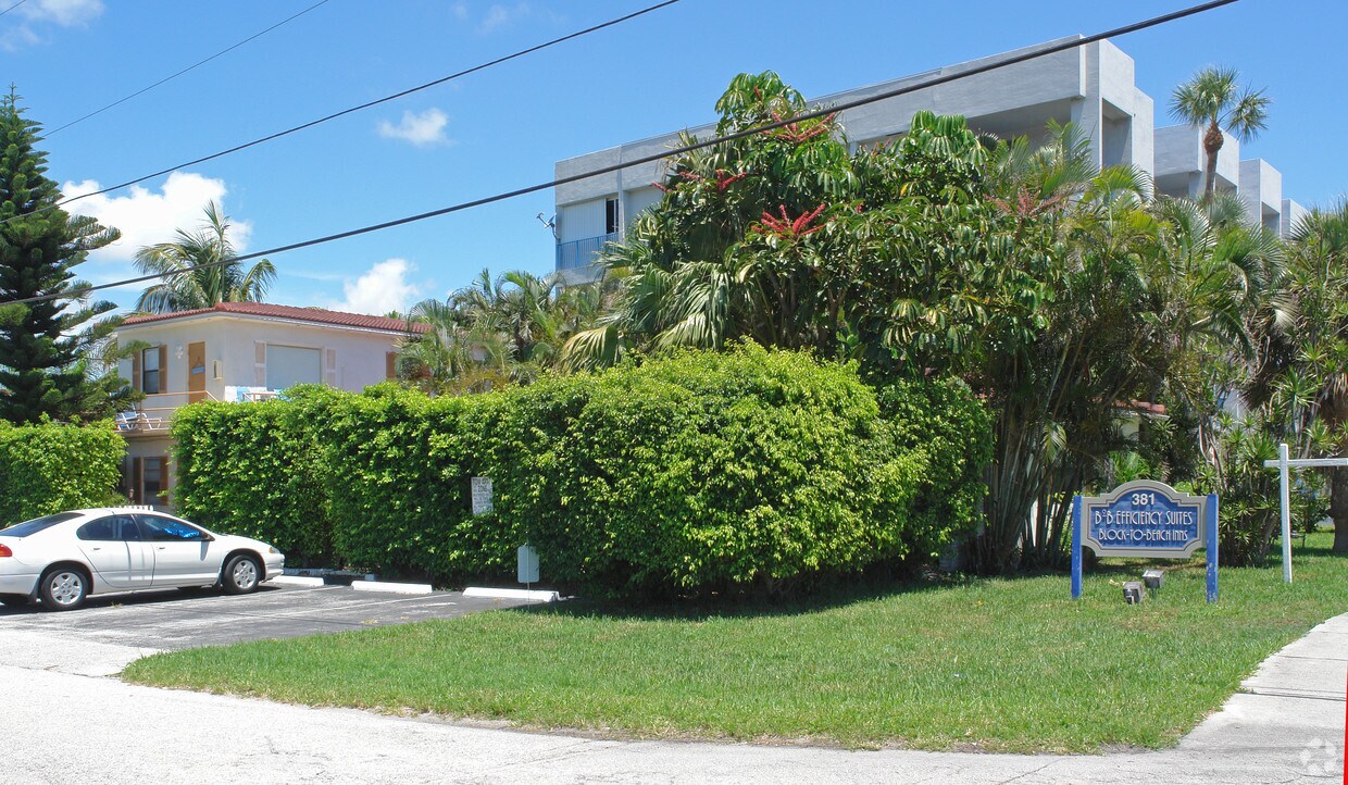 Primary Photo - Block To Beach Inn