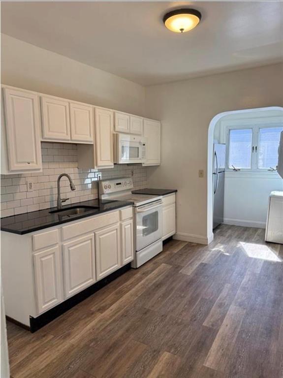 Foto del edificio - 332 Academy Ave