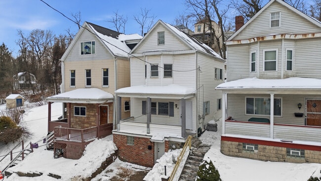 Building Photo - 19 Arnold St