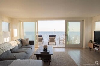 Building Photo - 39 Point Beach Dr
