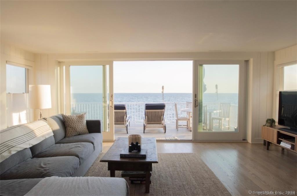 Primary Photo - 39 Point Beach Dr