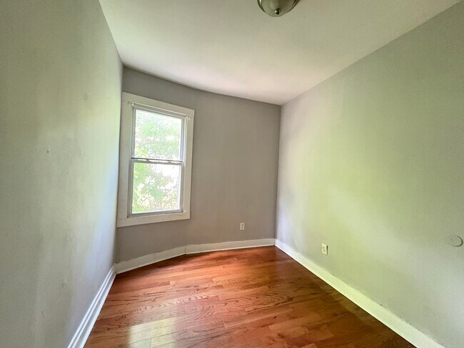 Foto del edificio - 118 Cedar Ave