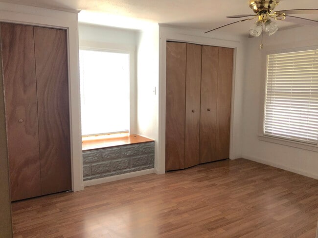 Foto del edificio - 462 Stringtown Rd