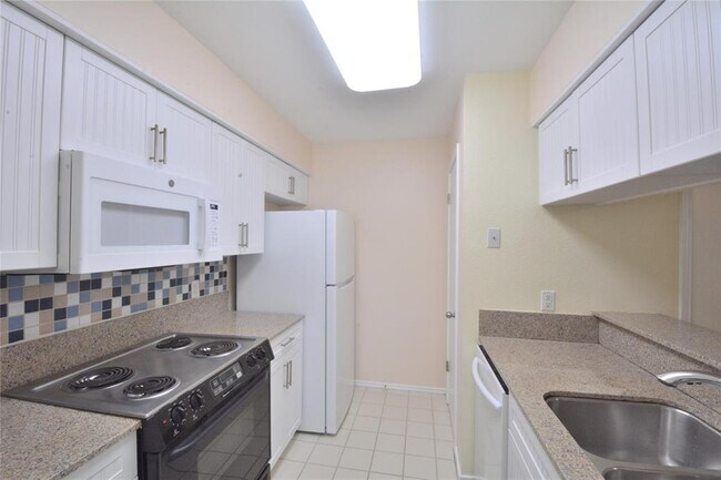 Building Photo - 6705 Old Quarry Ln