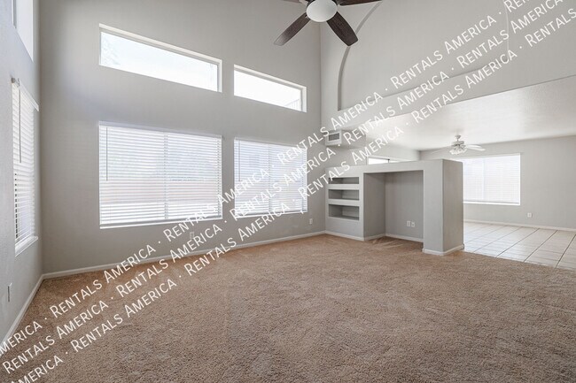 Foto del edificio - 7441 W Fleetwood Ln