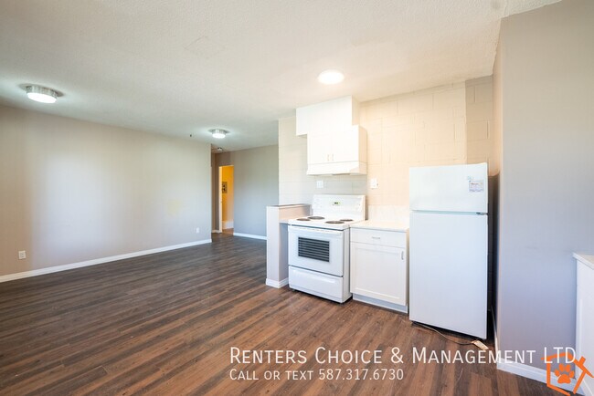 Photo du bâtiment - Cat Friendly Main Floor Apartment in TABER