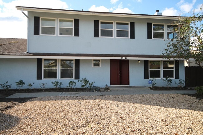 Foto del edificio - LARGE Gorgeous Pool Home Rare-5 bedroom ov...