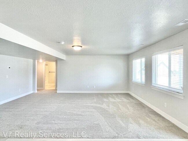 Building Photo - 2 br, 1 bath House - 14079 S. Overwatch Dr.