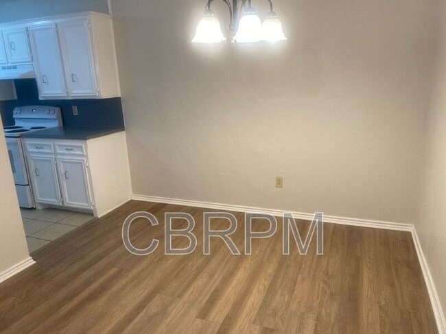 Building Photo - 3413 Hyden Ave