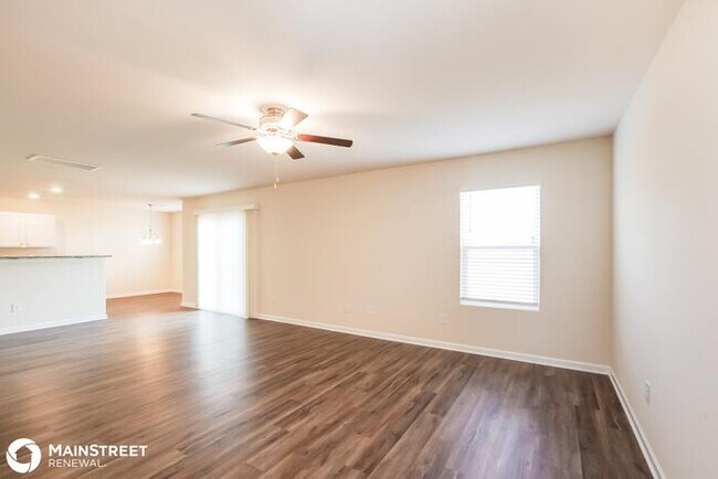 Building Photo - 131 Telegraph Ln, Burlington, NC 27217
